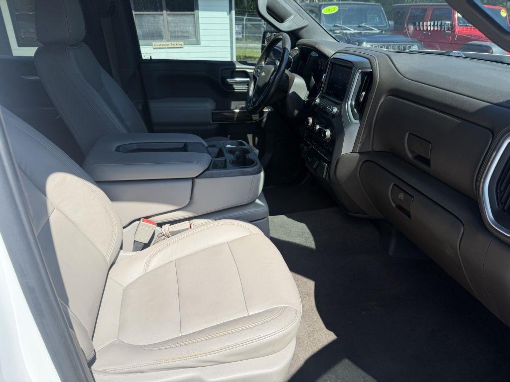Chevrolet Silverado 1500 2WD Crew Cab 147" LT 2020