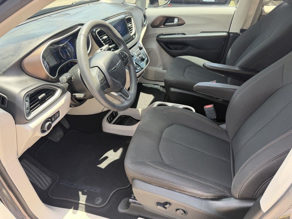 Chrysler Pacifica Touring FWD 2017