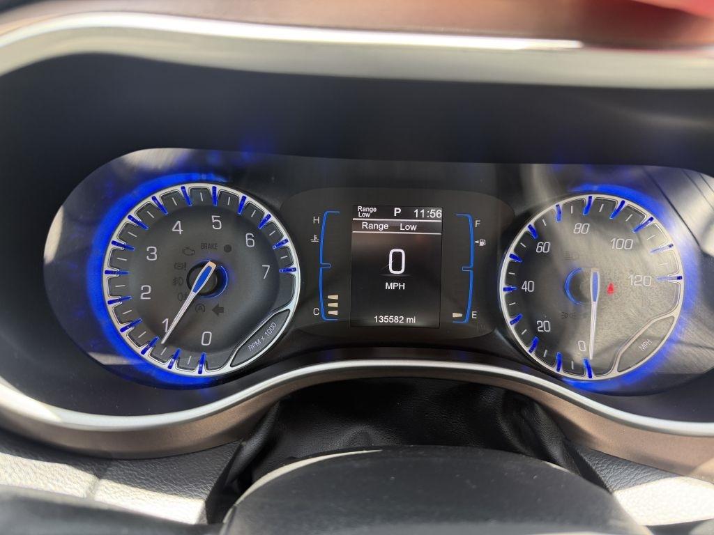 Chrysler Pacifica Touring FWD 2017