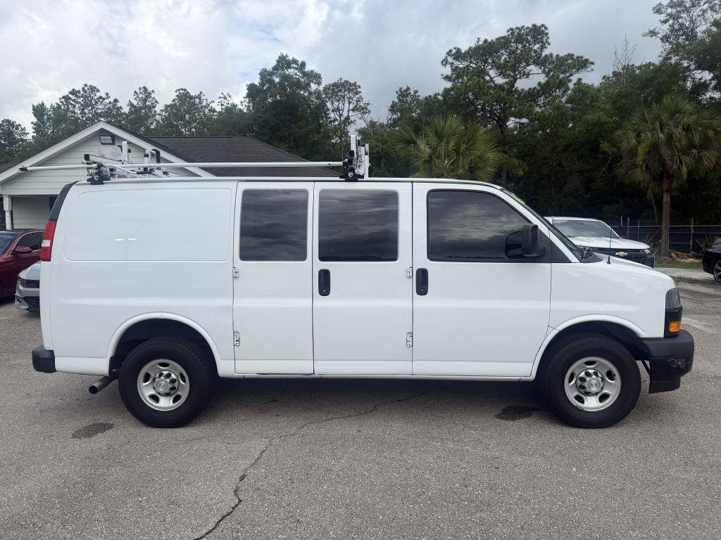 Chevrolet Express Cargo Van RWD 2500 135" 2021