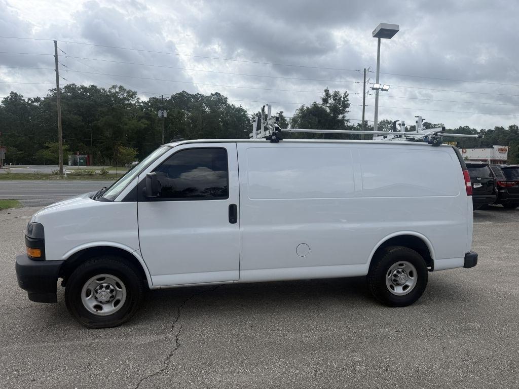 Chevrolet Express Cargo Van RWD 2500 135" 2021