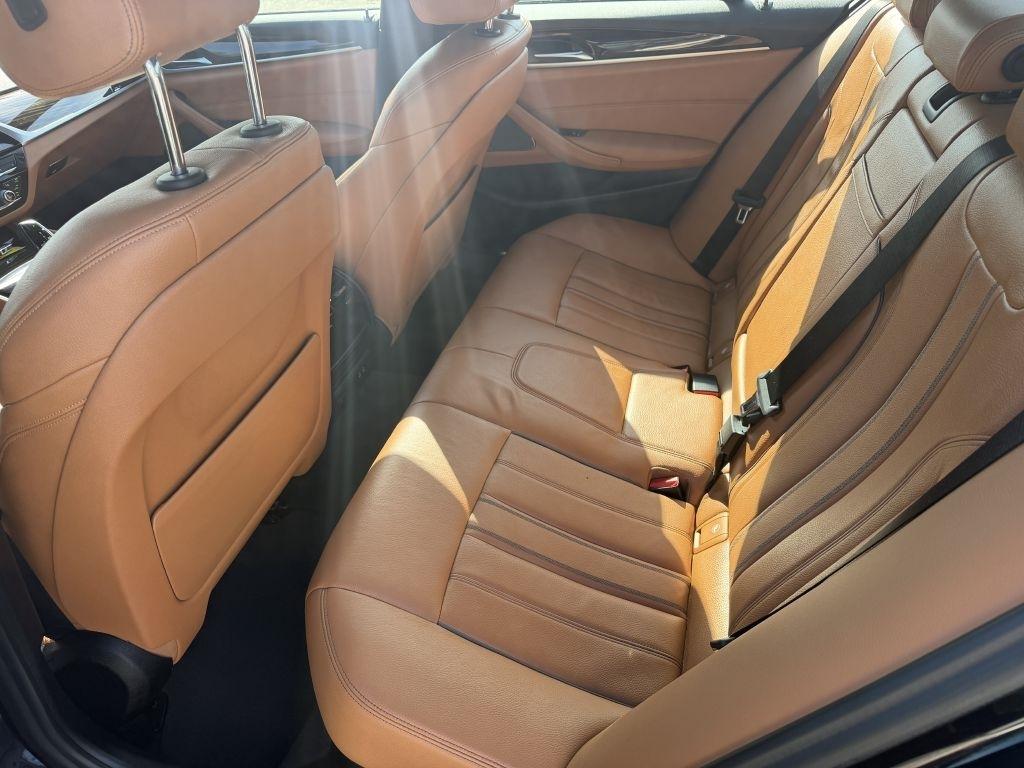 BMW 5 Series 530i xDrive Sedan 2021