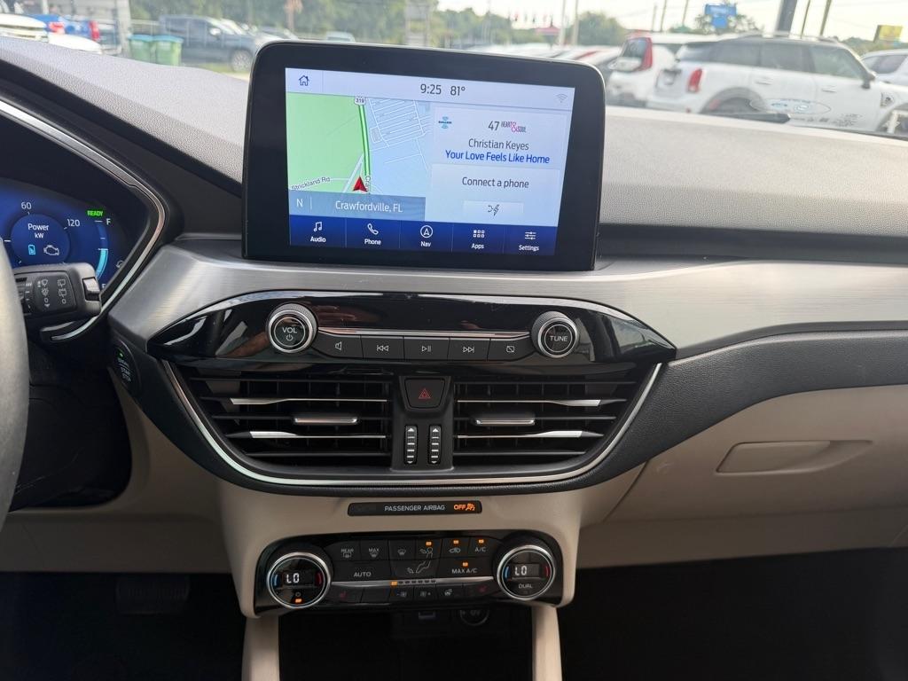 Ford Escape Titanium Hybrid FWD 2021
