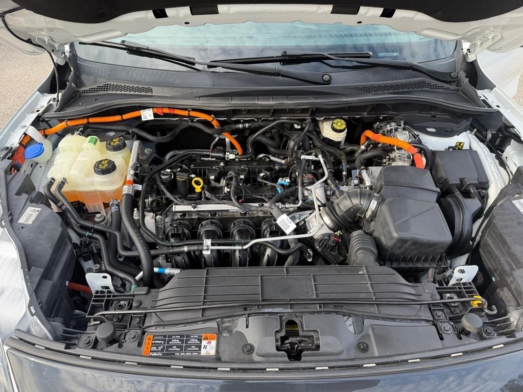 Ford Escape Titanium Hybrid FWD 2021