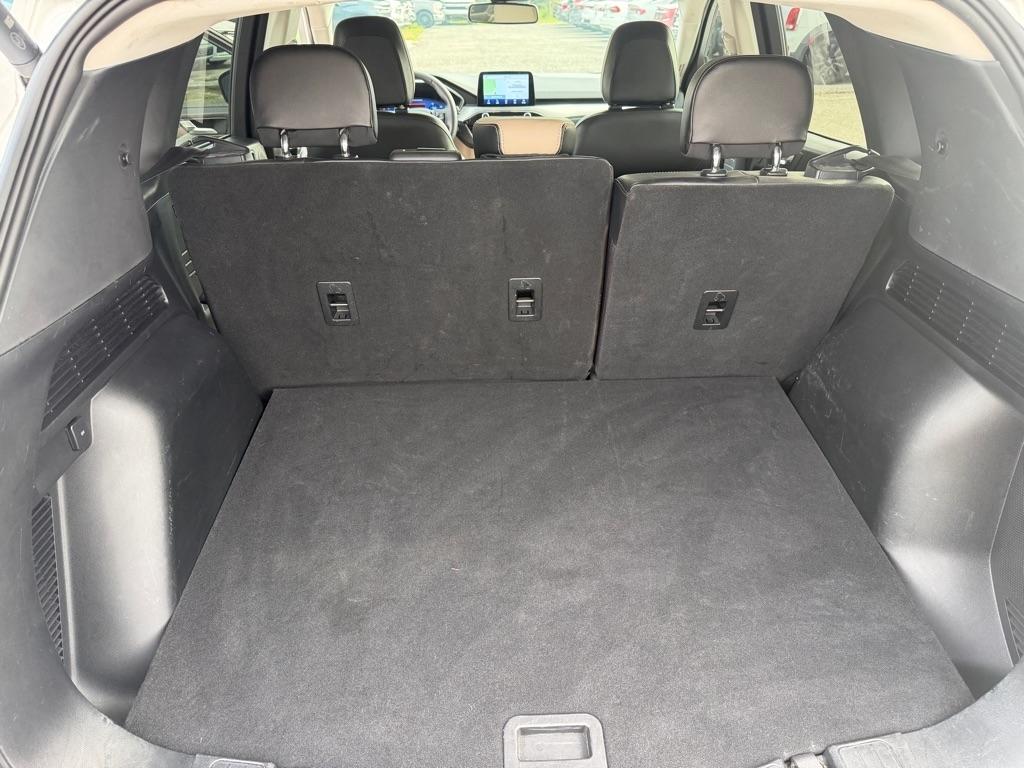 Ford Escape Titanium Hybrid FWD 2021