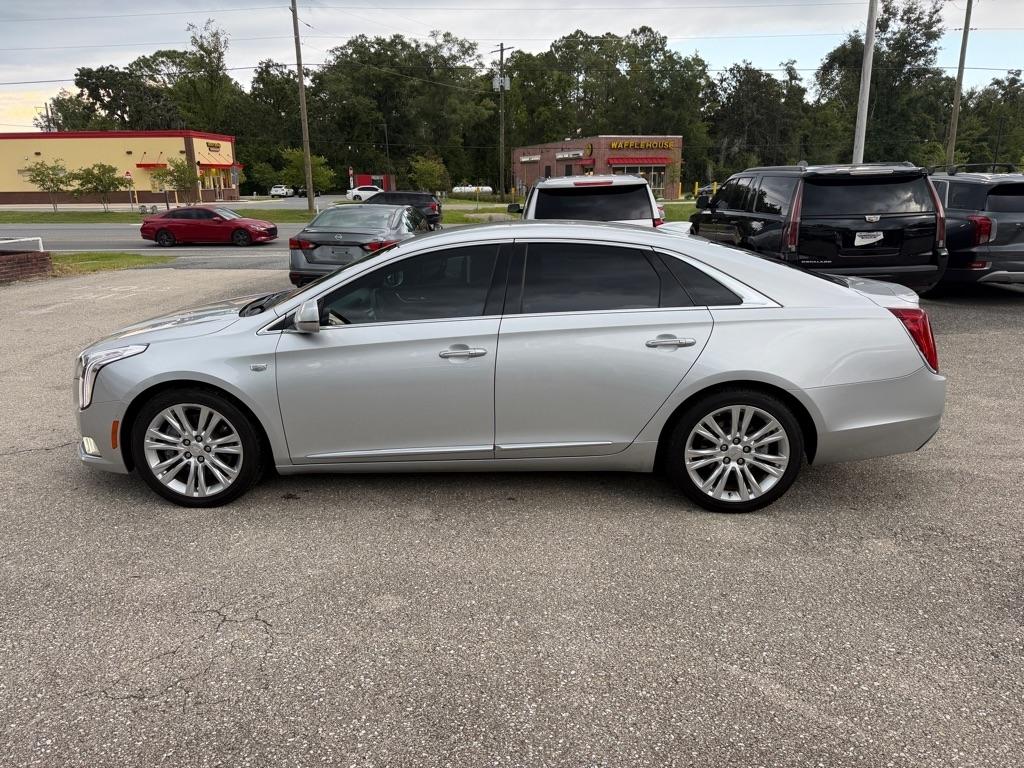 Cadillac XTS 4dr Sdn Luxury FWD 2018