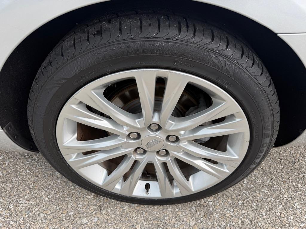Cadillac XTS 4dr Sdn Luxury FWD 2018
