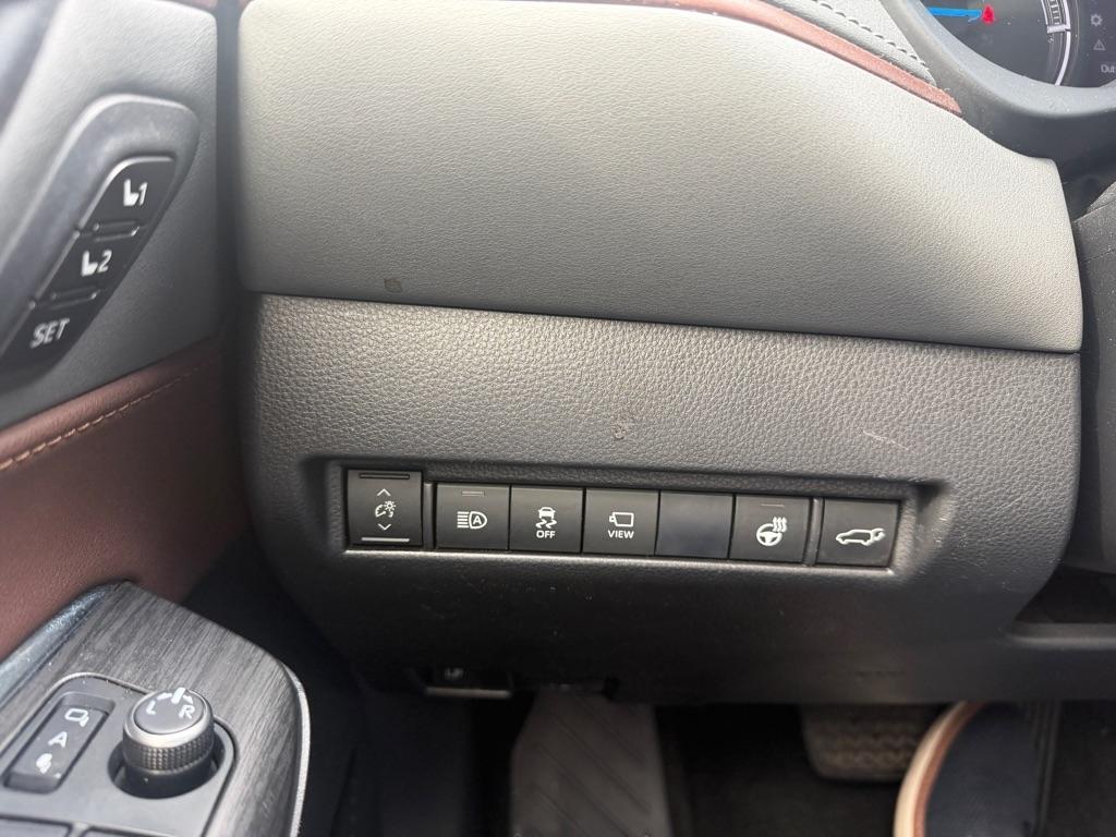 Toyota Venza Limited AWD (Natl) 2021