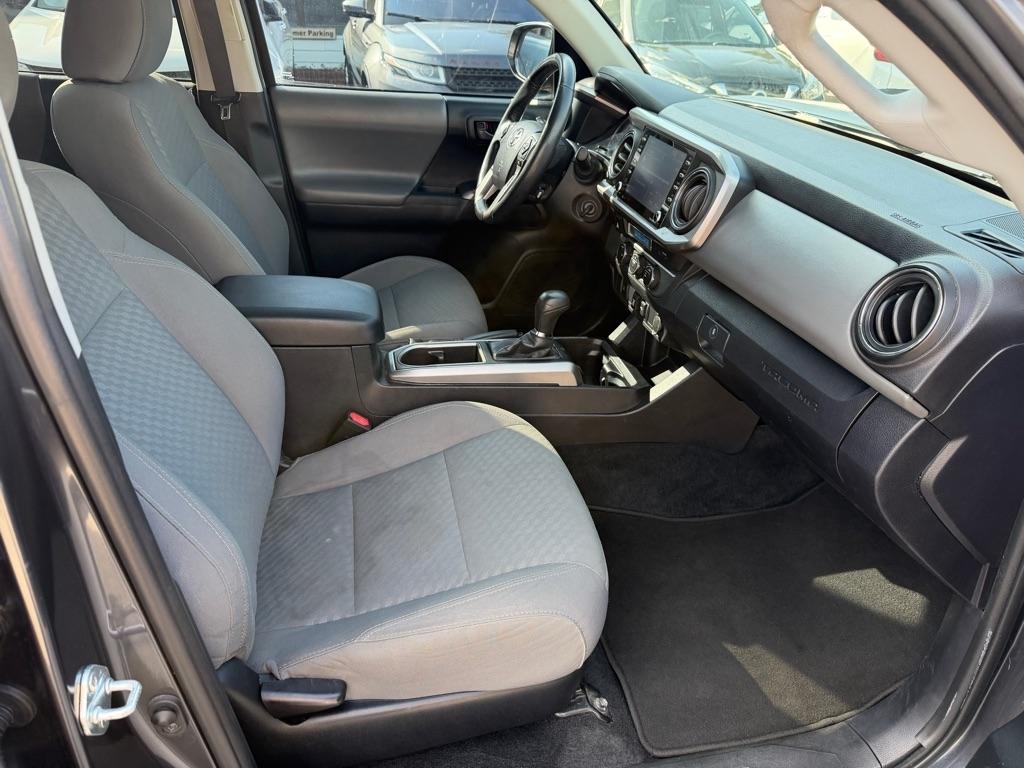 Toyota Tacoma 2WD TRD Off Road Double Cab 5' Bed V6 AT (Natl) 2021