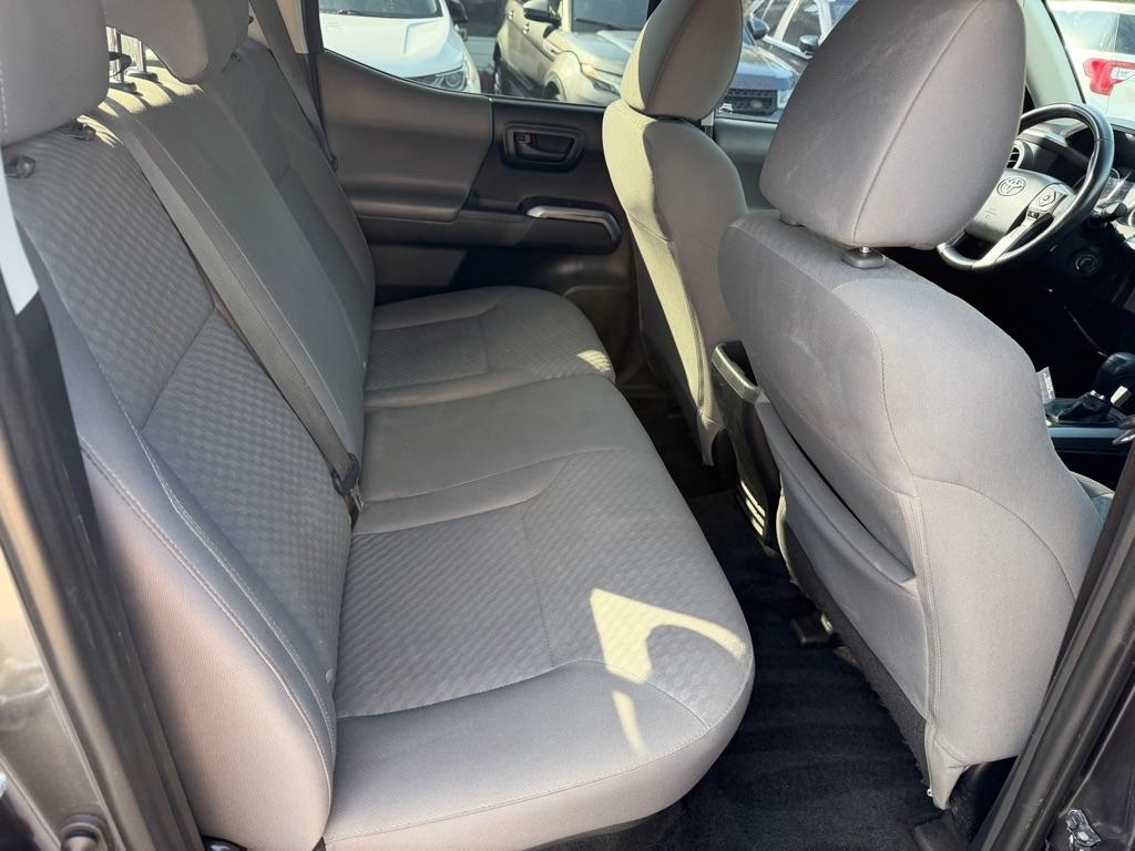 Toyota Tacoma 2WD TRD Off Road Double Cab 5' Bed V6 AT (Natl) 2021