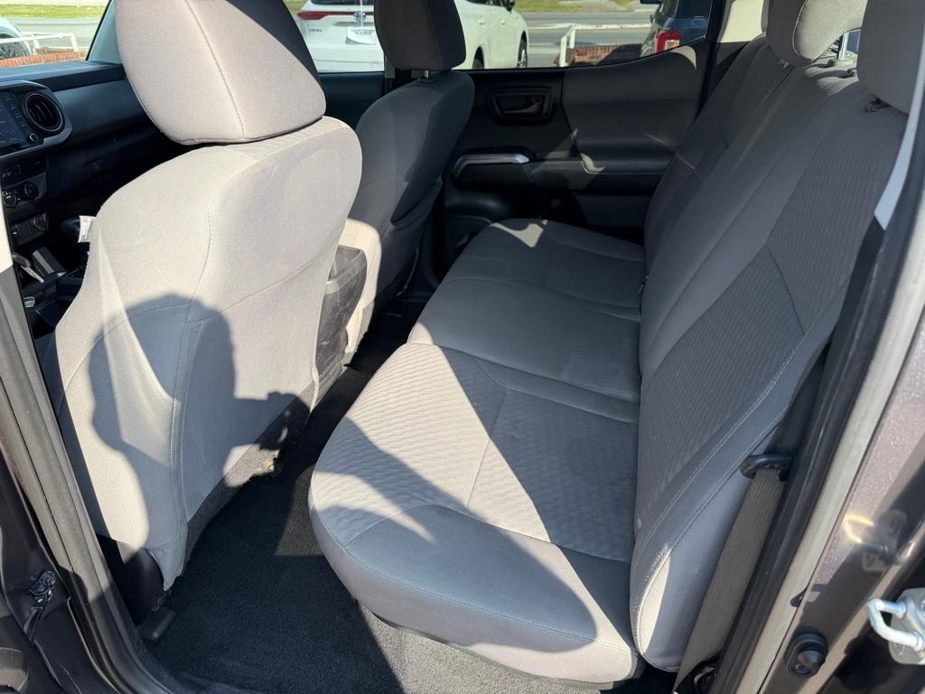 Toyota Tacoma 2WD TRD Off Road Double Cab 5' Bed V6 AT (Natl) 2021