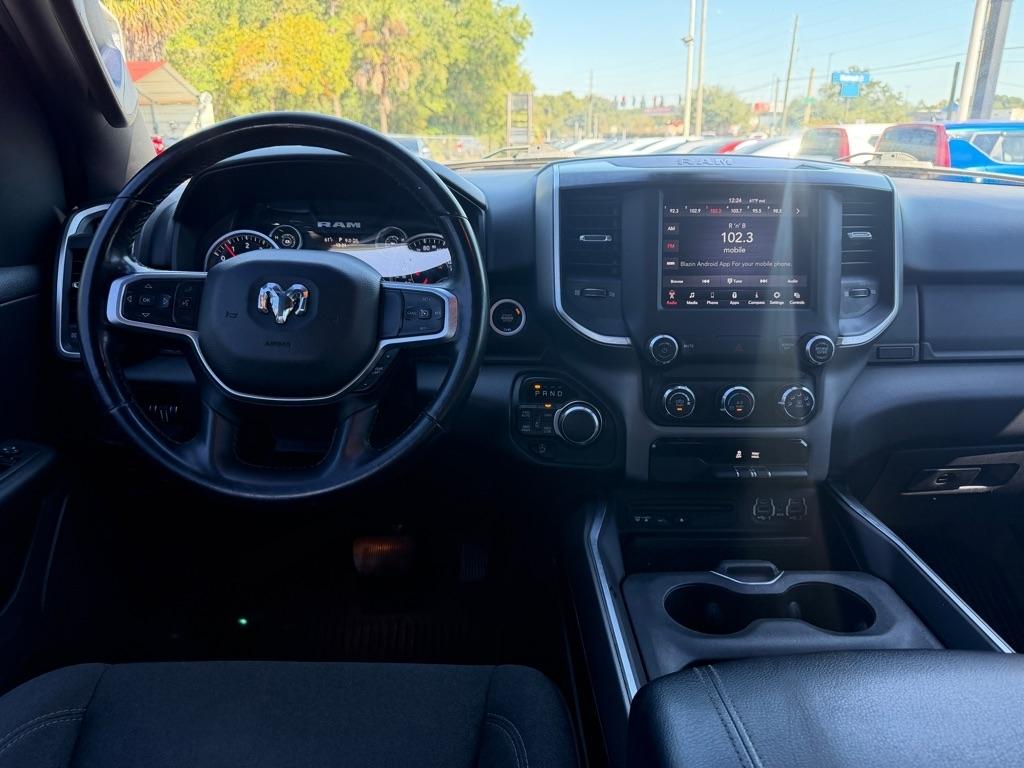 RAM 1500 Big Horn/Lone Star 4x4 Crew Cab 5'7" Box 2019