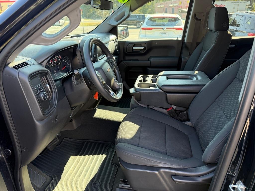 Chevrolet Silverado 1500 2WD Crew Cab 147" Custom 2021