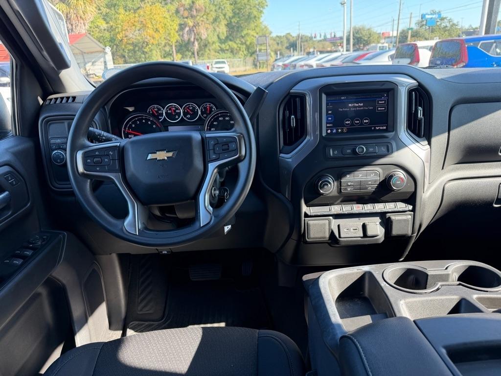 Chevrolet Silverado 1500 2WD Crew Cab 147" Custom 2021