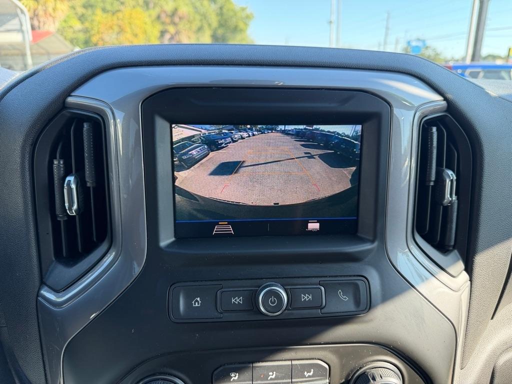 Chevrolet Silverado 1500 2WD Crew Cab 147" Custom 2021