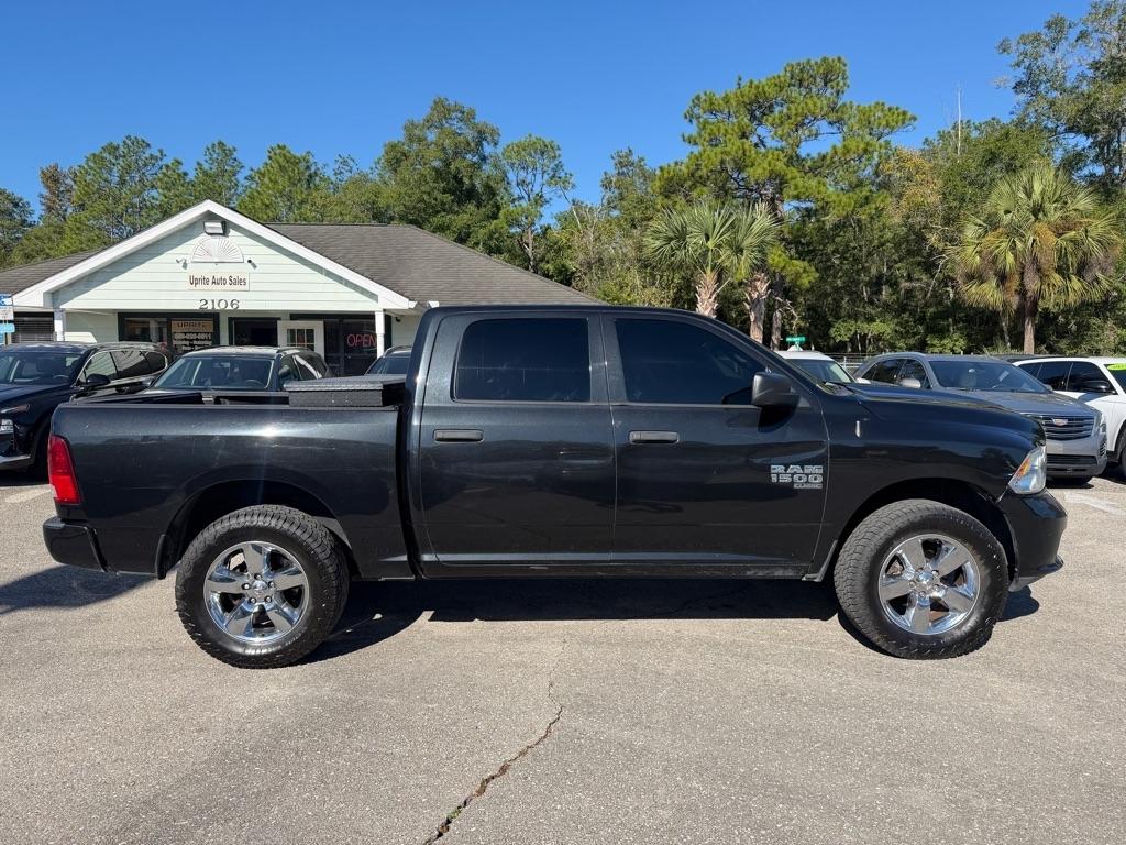 RAM 1500 Classic Express 4x4 Crew Cab 5'7" Box 2019