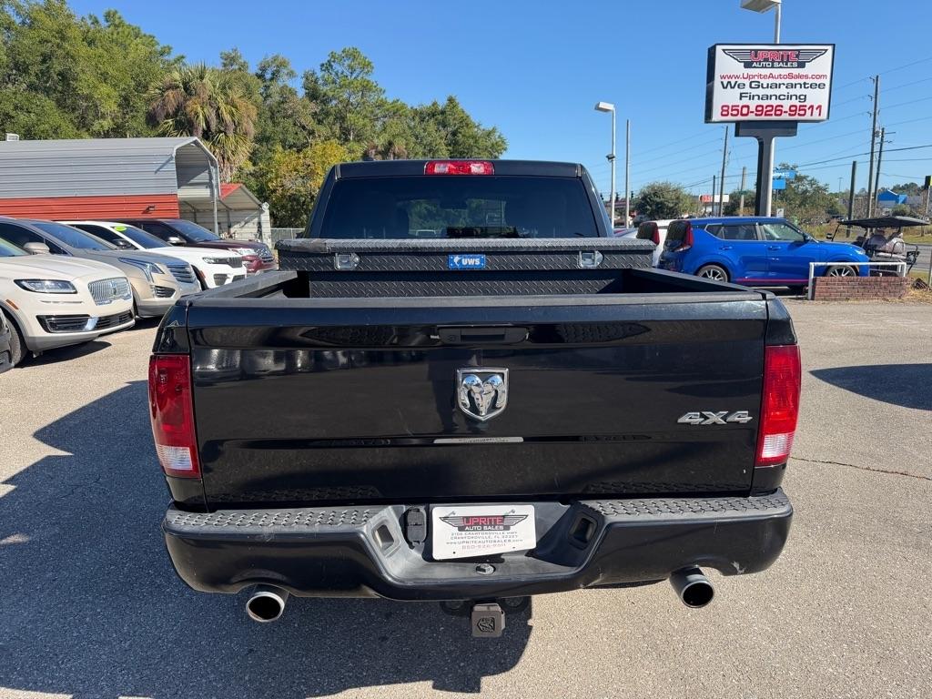 RAM 1500 Classic Express 4x4 Crew Cab 5'7" Box 2019