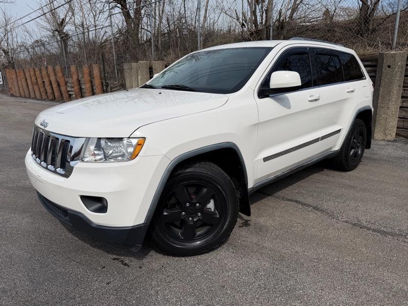 Jeep Grand Cherokee Laredo 4WD 2011