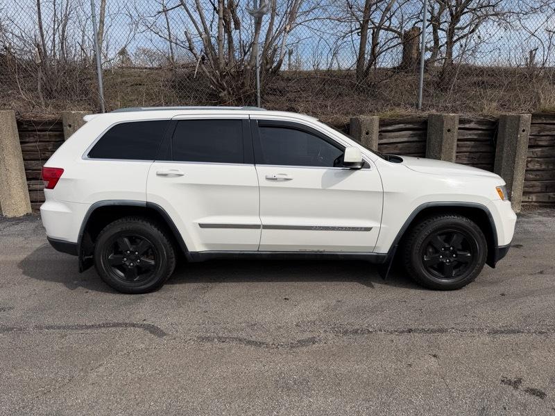 Jeep Grand Cherokee Laredo 4WD 2011