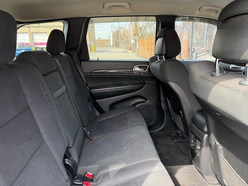 Jeep Grand Cherokee Laredo 4WD 2011