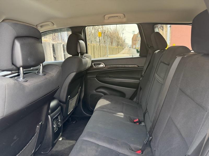 Jeep Grand Cherokee Laredo 4WD 2011