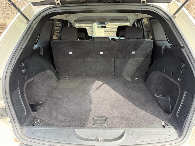 Jeep Grand Cherokee Laredo 4WD 2011