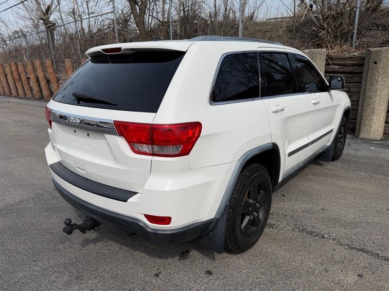 Jeep Grand Cherokee Laredo 4WD 2011