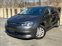 2020 Chrysler Voyager 