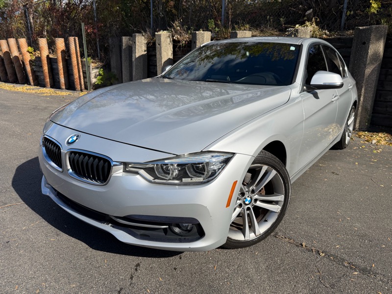 2018 BMW 3-Series 330i SULEV Sedan