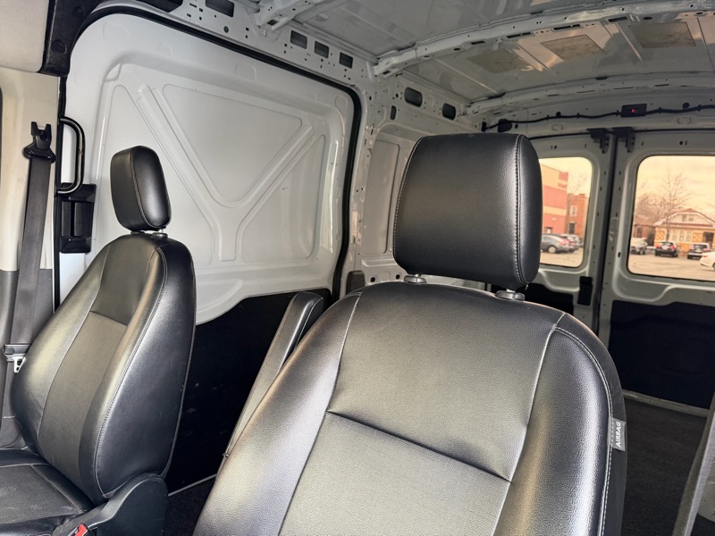 Ford Transit 250 Van Med. Roof w/Sliding Pass. 130-in. WB 2020