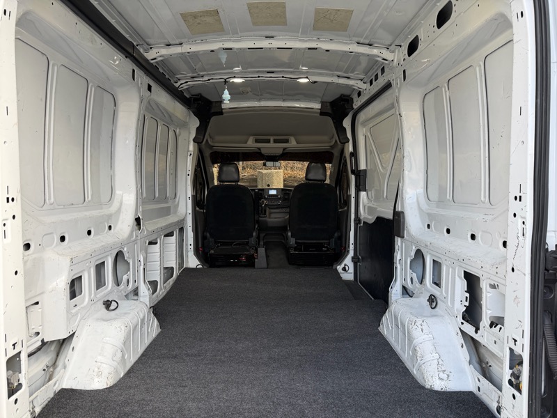 Ford Transit 250 Van Med. Roof w/Sliding Pass. 130-in. WB 2020