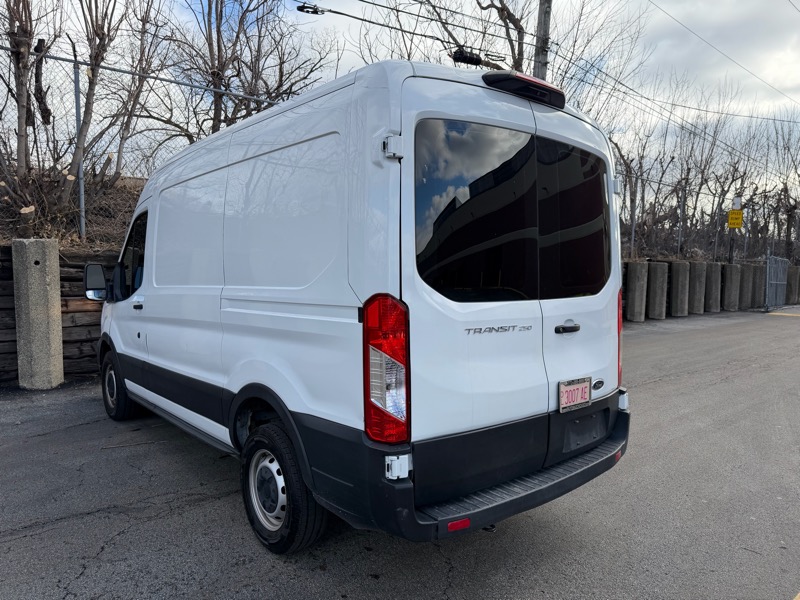 Ford Transit 250 Van Med. Roof w/Sliding Pass. 130-in. WB 2020