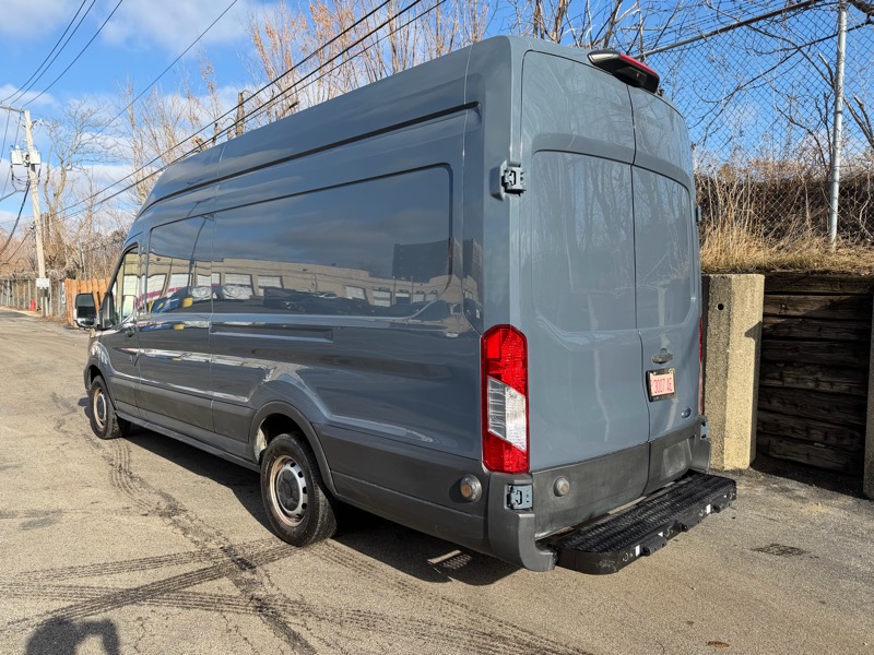 Ford Transit 250 Van High Roof w/Sliding Pass. 148-in. WB EL 2020
