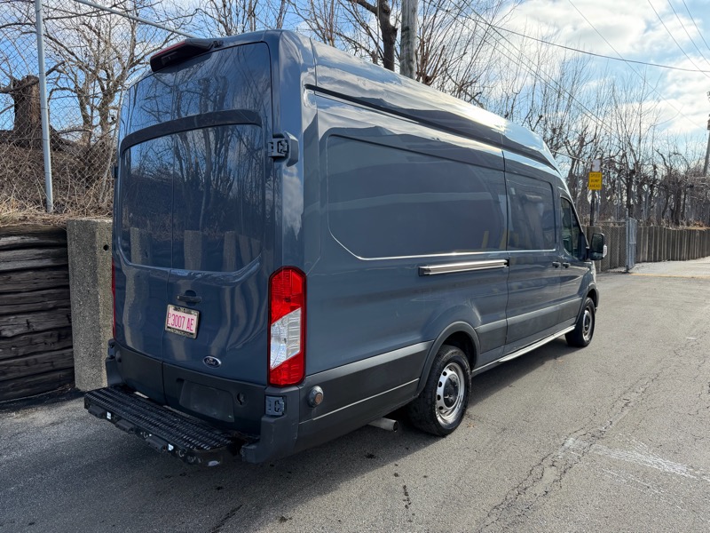 Ford Transit 250 Van High Roof w/Sliding Pass. 148-in. WB EL 2020