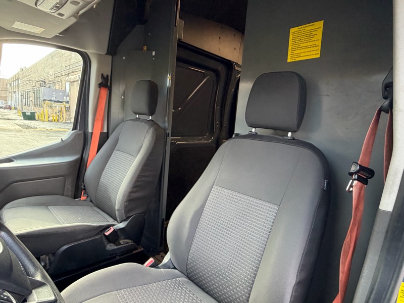 Ford Transit 250 Van High Roof w/Sliding Pass. 148-in. WB EL 2020