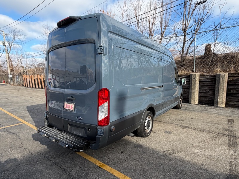 Ford Transit 250 Van High Roof w/Sliding Pass. 148-in. WB EL 2020
