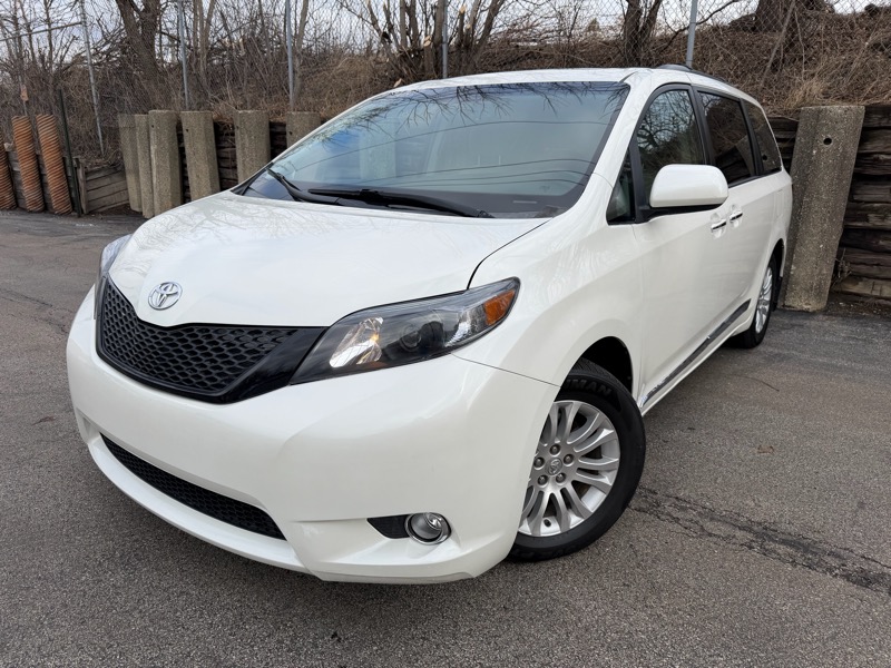 Toyota Sienna  2017