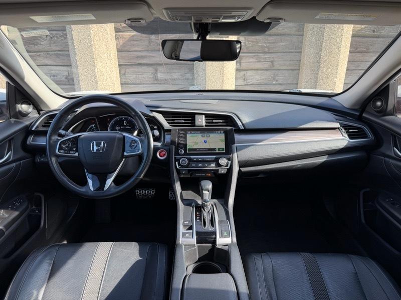 Honda Civic Touring Sedan CVT 2019