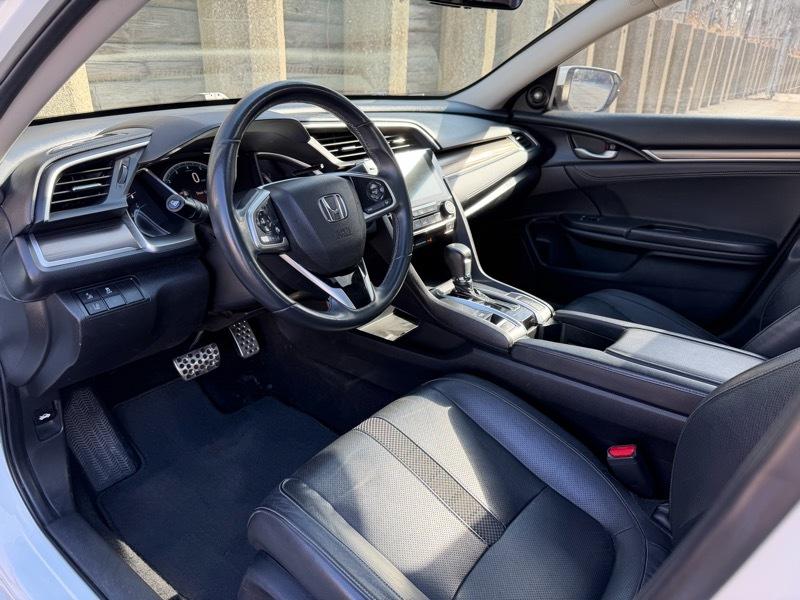 Honda Civic Touring Sedan CVT 2019