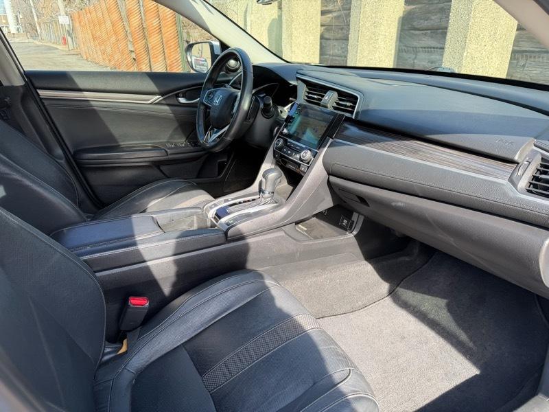 Honda Civic Touring Sedan CVT 2019
