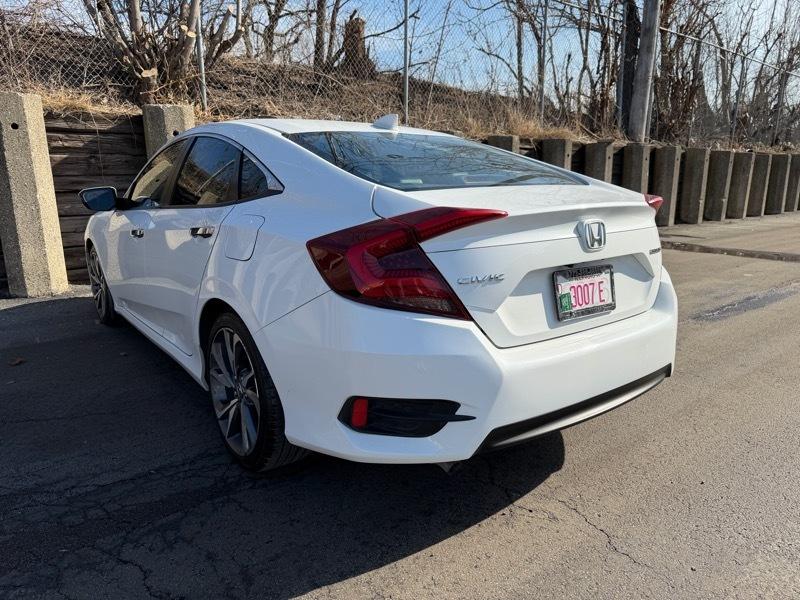 Honda Civic Touring Sedan CVT 2019