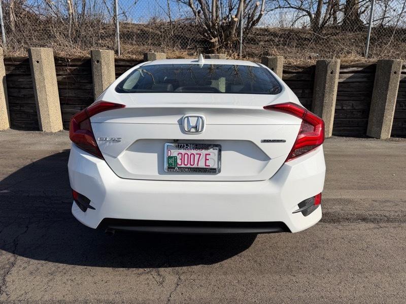 Honda Civic Touring Sedan CVT 2019