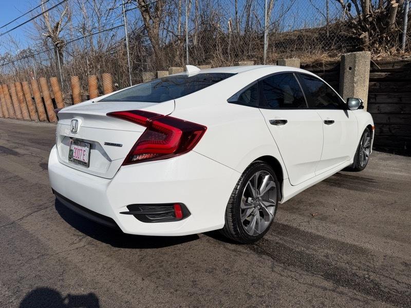Honda Civic Touring Sedan CVT 2019
