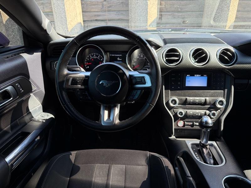 Ford Mustang EcoBoost Coupe 2019