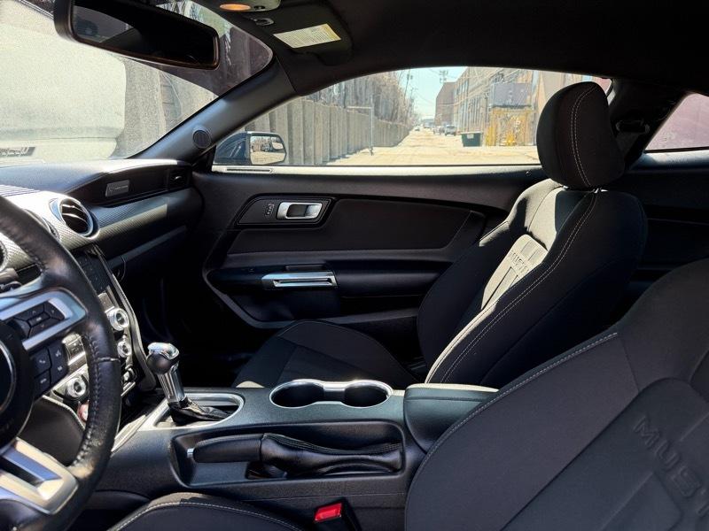 Ford Mustang EcoBoost Coupe 2019