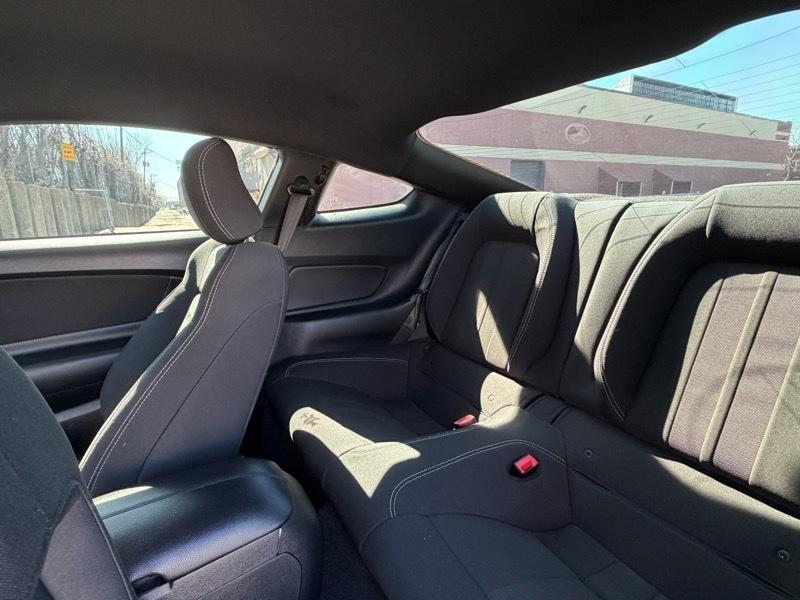 Ford Mustang EcoBoost Coupe 2019