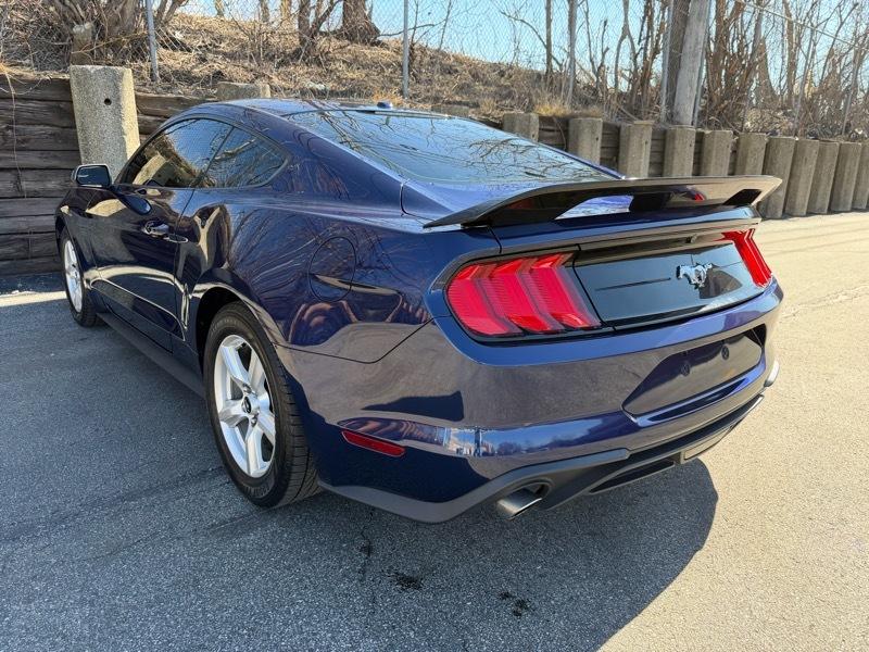 Ford Mustang EcoBoost Coupe 2019