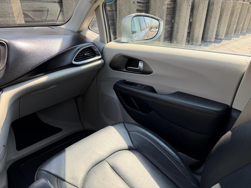 Chrysler Pacifica Touring-L 2020