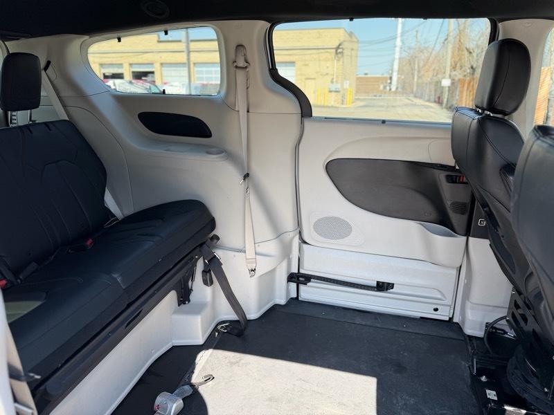 Chrysler Pacifica Touring-L 2020