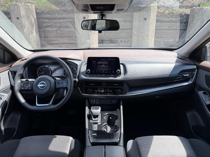 Nissan Rogue SV 2023